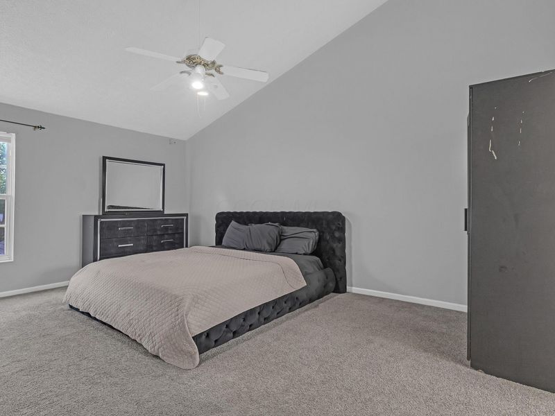 639 Tall Oaks Drive, Columbus, OH 43230 Photo 17