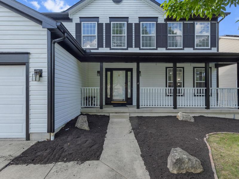 639 Tall Oaks Drive, Columbus, OH 43230 Photo 2