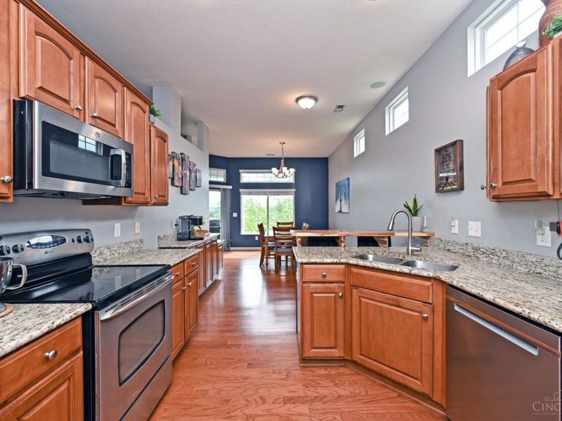 7302 Bridge Point Drive, Cincinnati, OH 45248 Photo 14