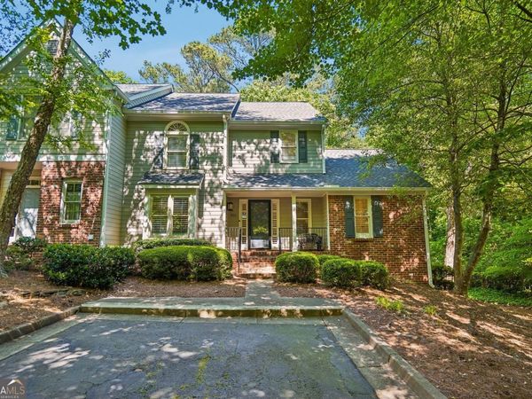 301 River Glen Drive, Roswell, GA 30075