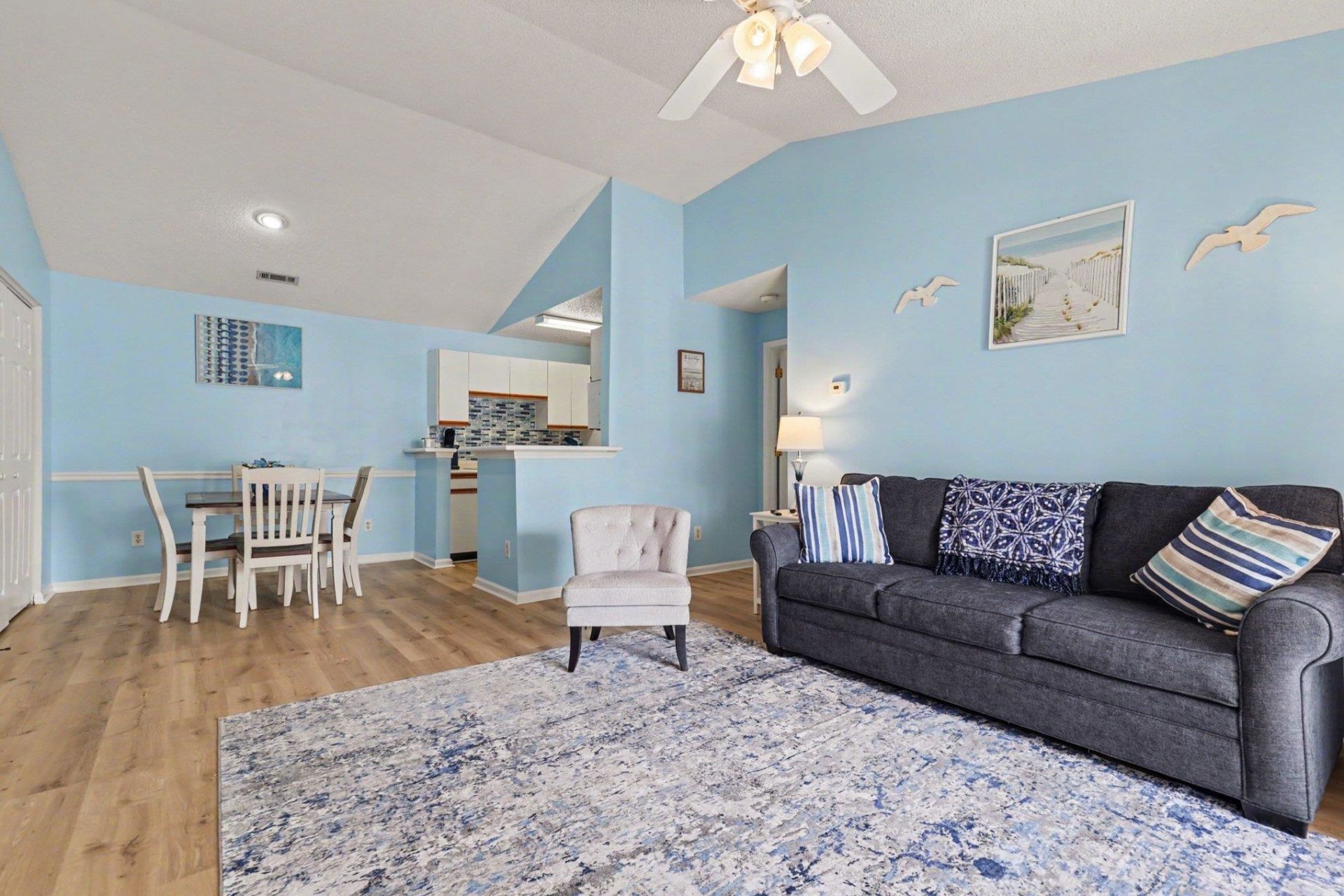 3795 Hitchcock Way Photo 6