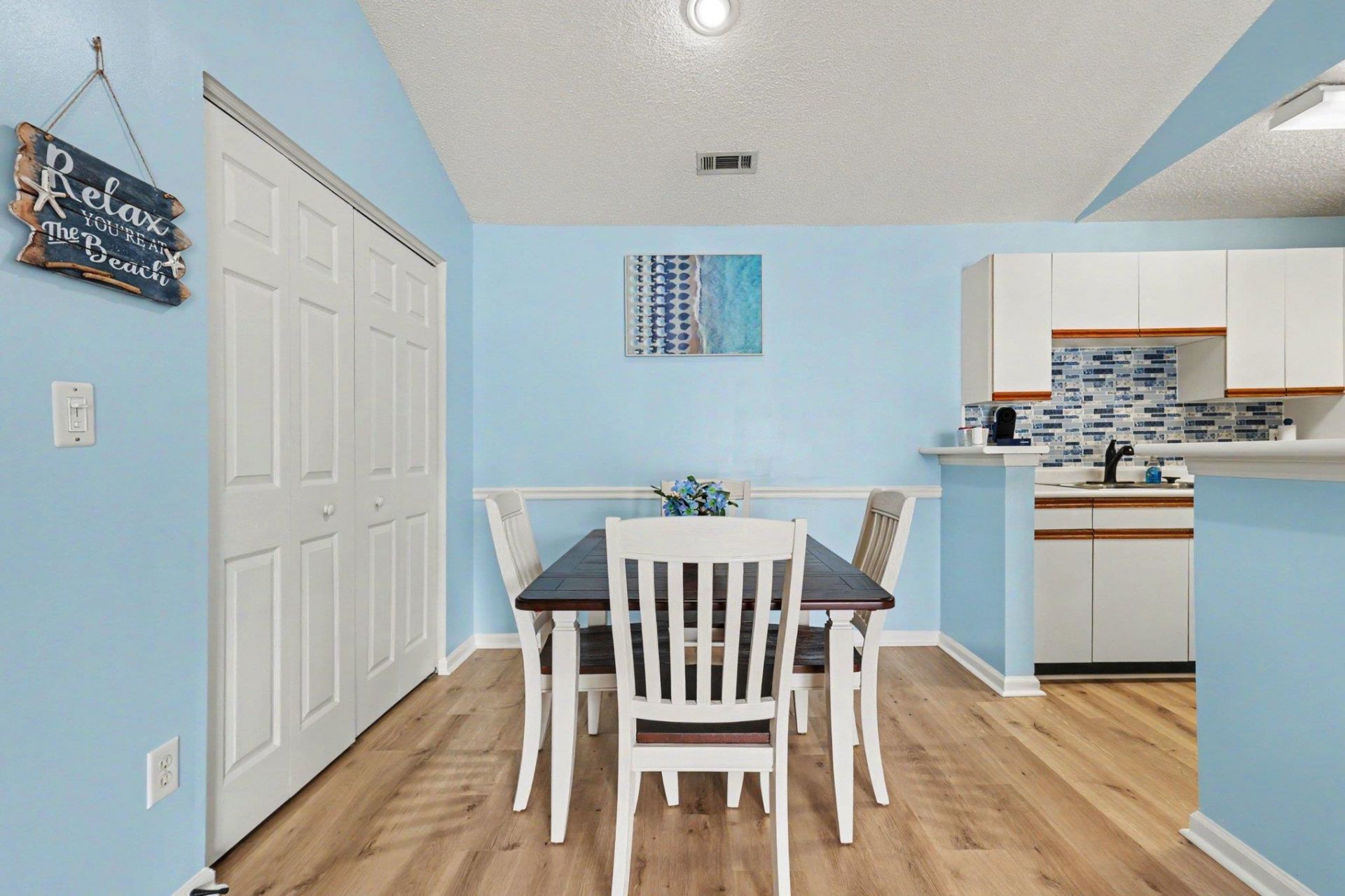 3795 Hitchcock Way Photo 9