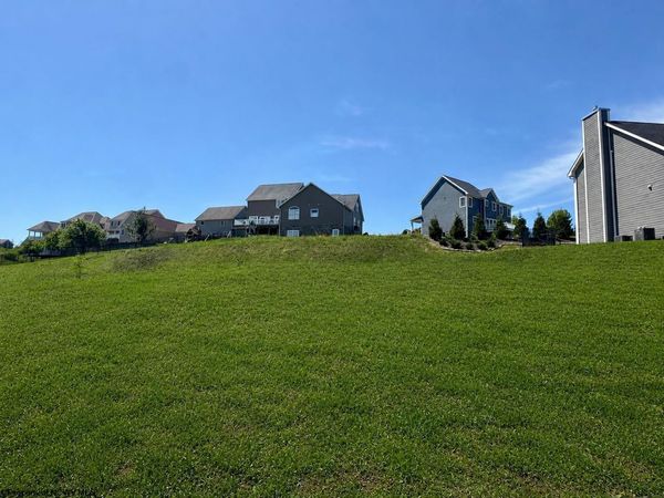 135 Southwind Circle, Morgantown, WV 26508