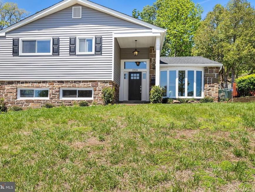 1709 Marilyn Drive, Havertown, PA 19083 Main Photo