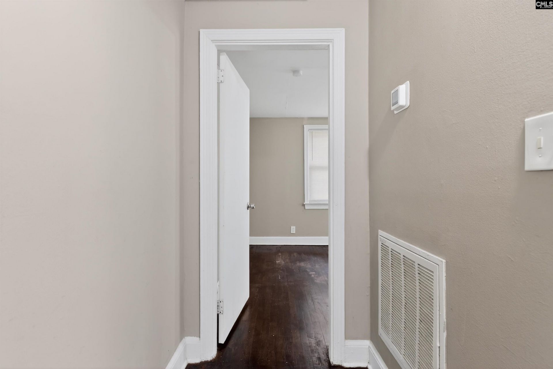 721 Vernon Street  Photo 18