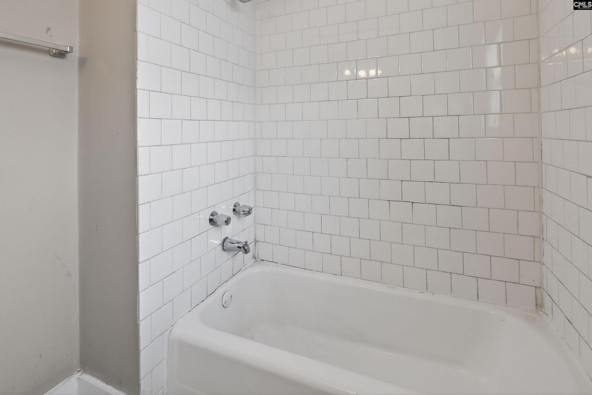 721 Vernon Street  Photo 21