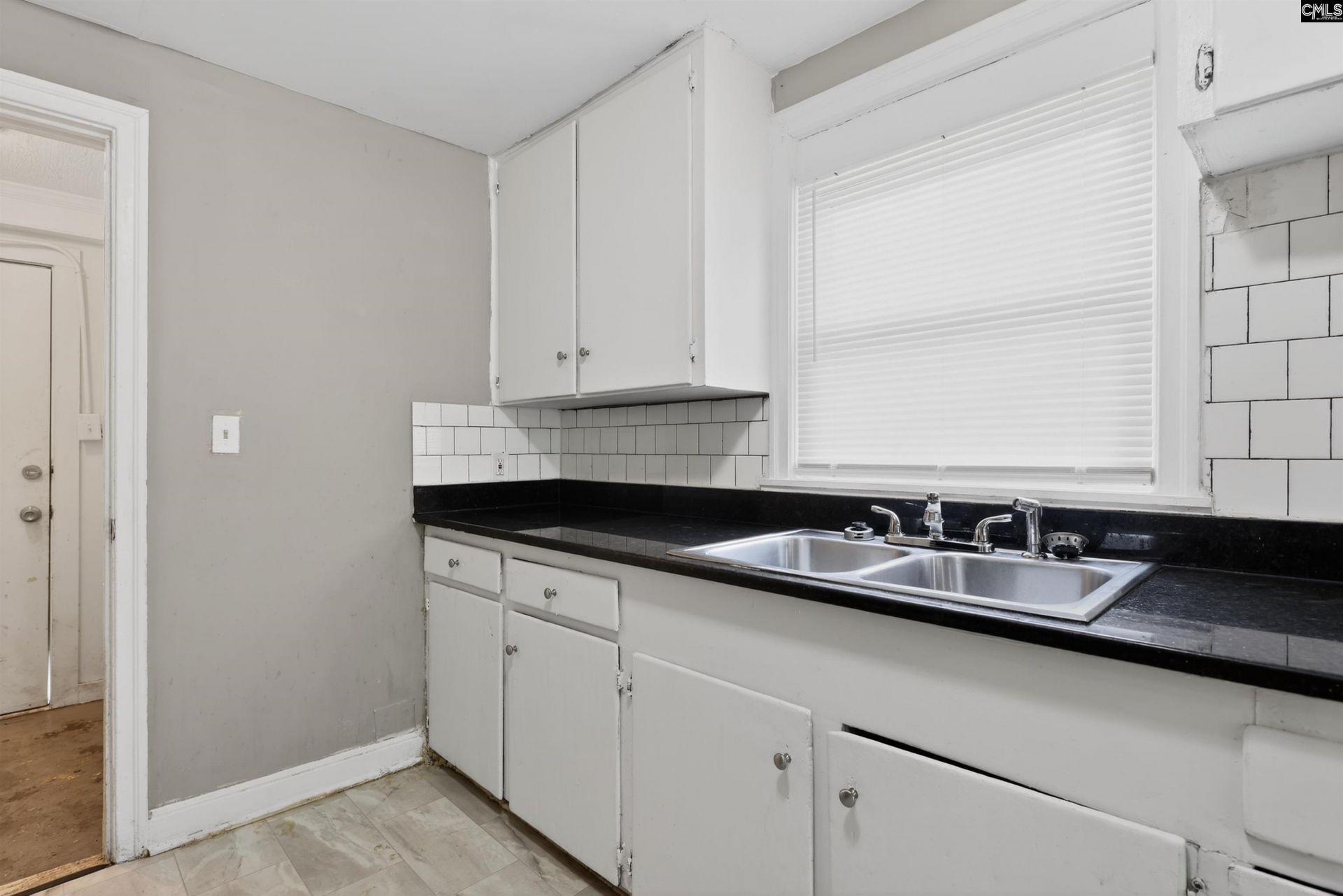721 Vernon Street  Photo 8