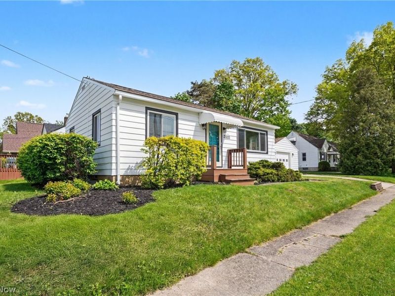 2697 8th Street, Cuyahoga Falls, OH 44221 Photo 2