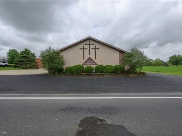 2587 Alabama Avenue SW, Dalton, OH 44618
