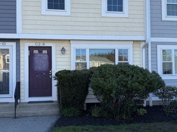 9 Lydon Ln, Unit C2, Halifax, MA 02338