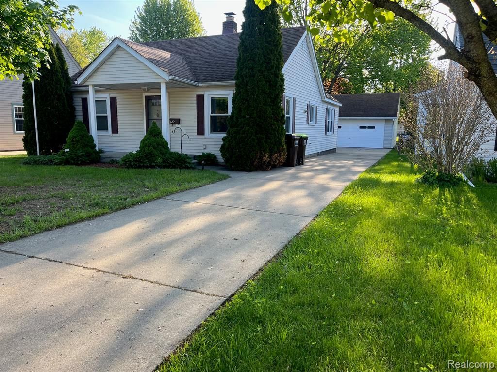 125 S Biggs Street, Belleville, MI 48111 Main Photo