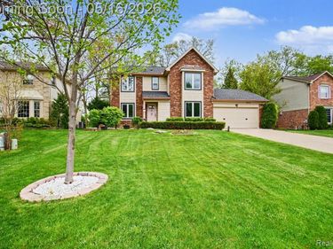2982 Powderhorn Ridge Road, Rochester Hills, MI 48309