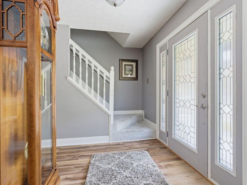 5733 Eaglesham Drive, Westerville, OH 43081 Photo 9