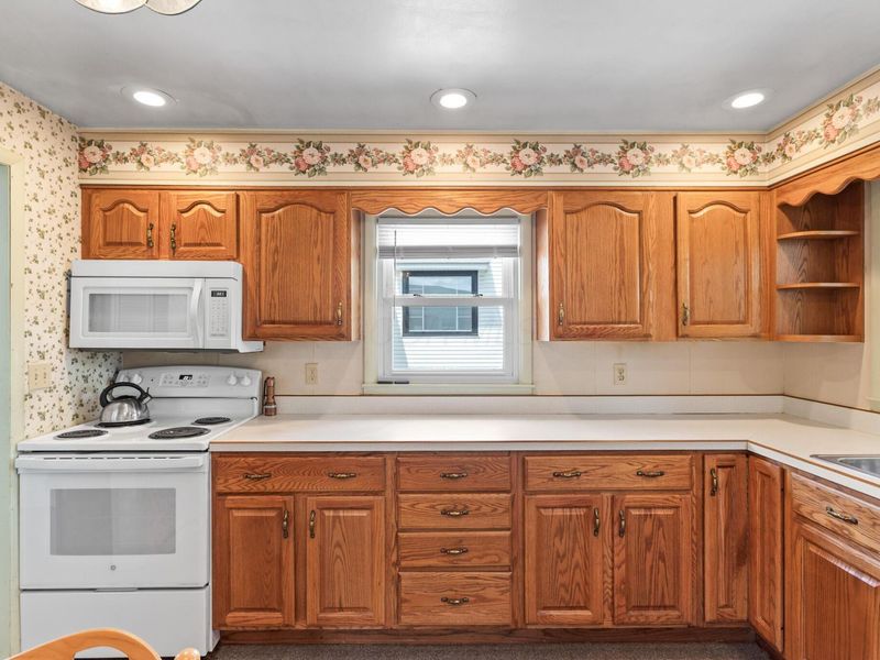 437 Forest Lawn Boulevard, Marion, OH 43302 Photo 17