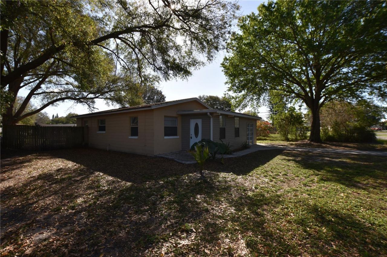 105 Flamingo Drive, Auburndale, FL 33823 Photo