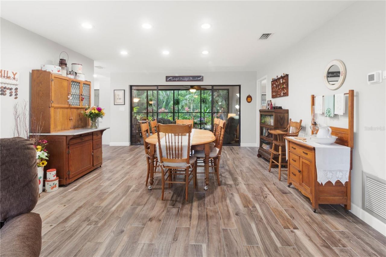 6064 Fairway Lane, Unit 1512, Bradenton, FL 34210 Photo