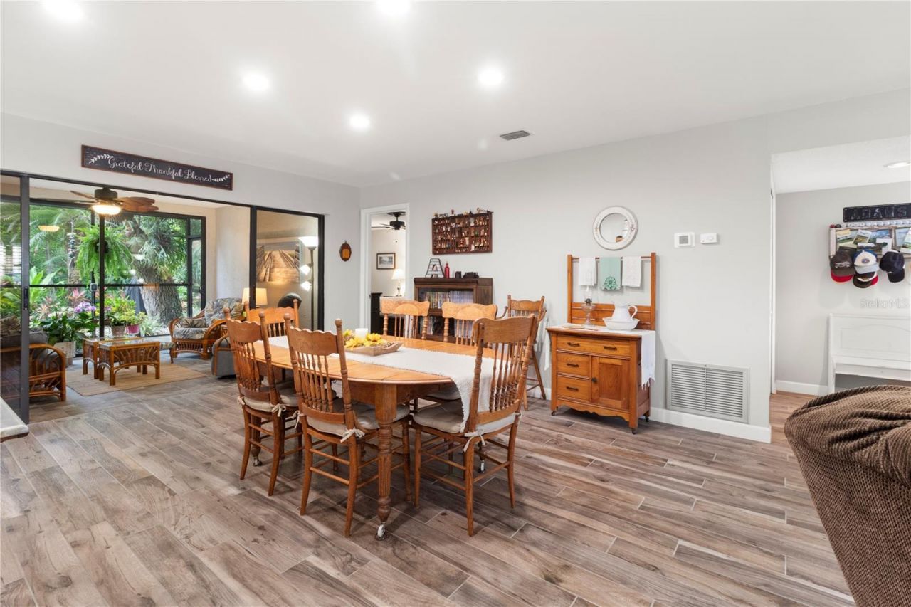6064 Fairway Lane, Unit 1512, Bradenton, FL 34210 Photo
