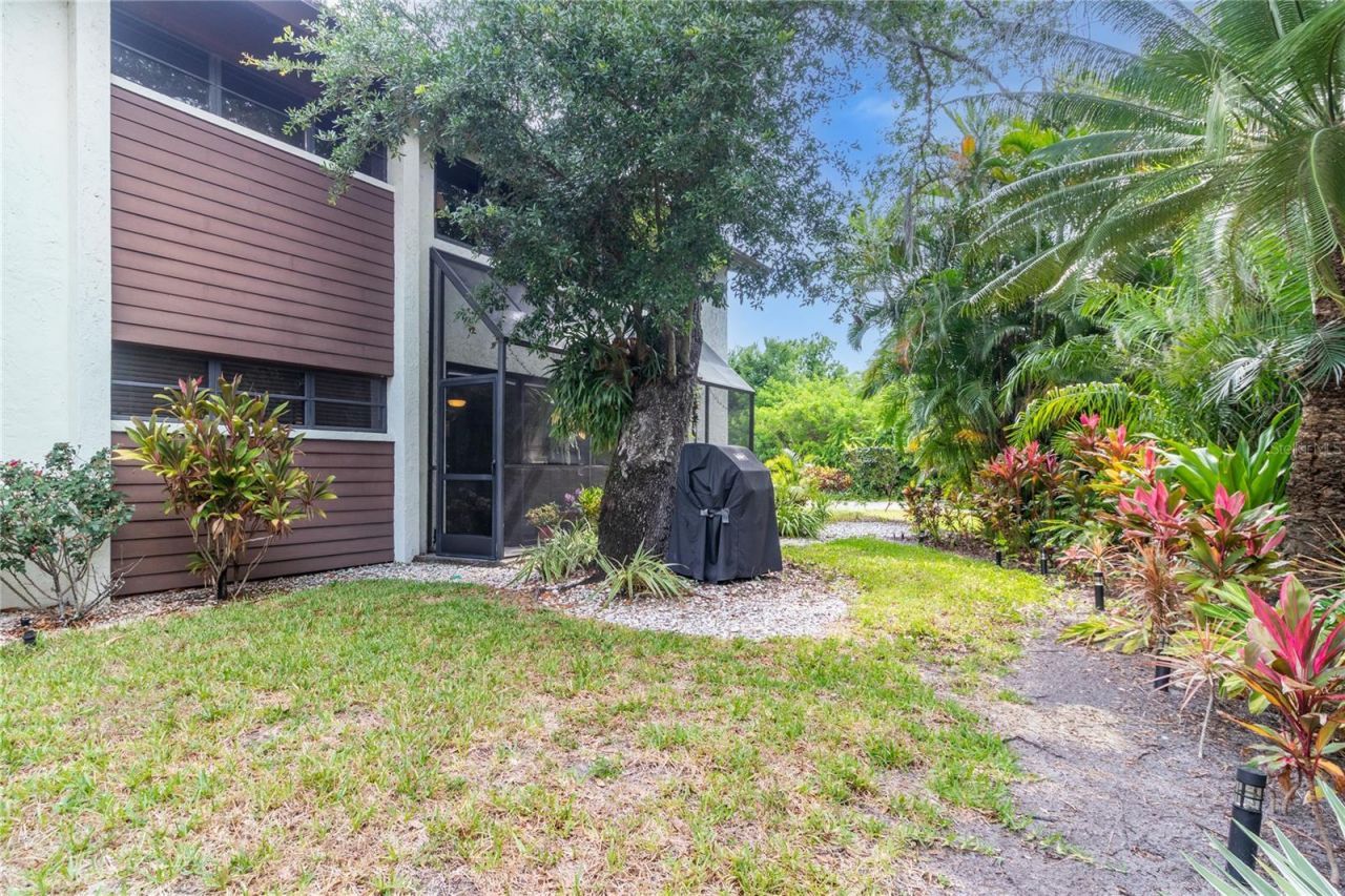 6064 Fairway Lane, Unit 1512, Bradenton, FL 34210 Photo