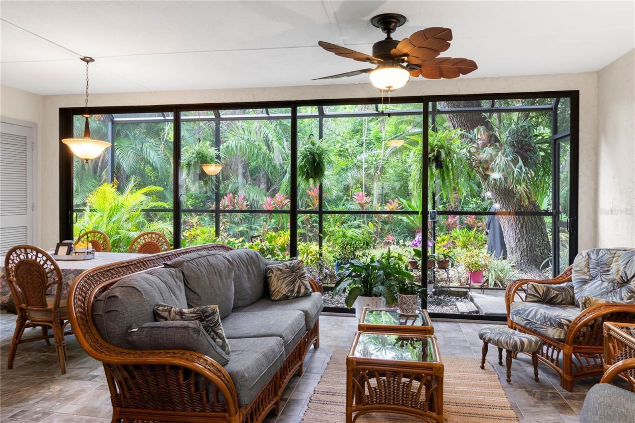 6064 Fairway Lane, Unit 1512, Bradenton, FL 34210 Photo