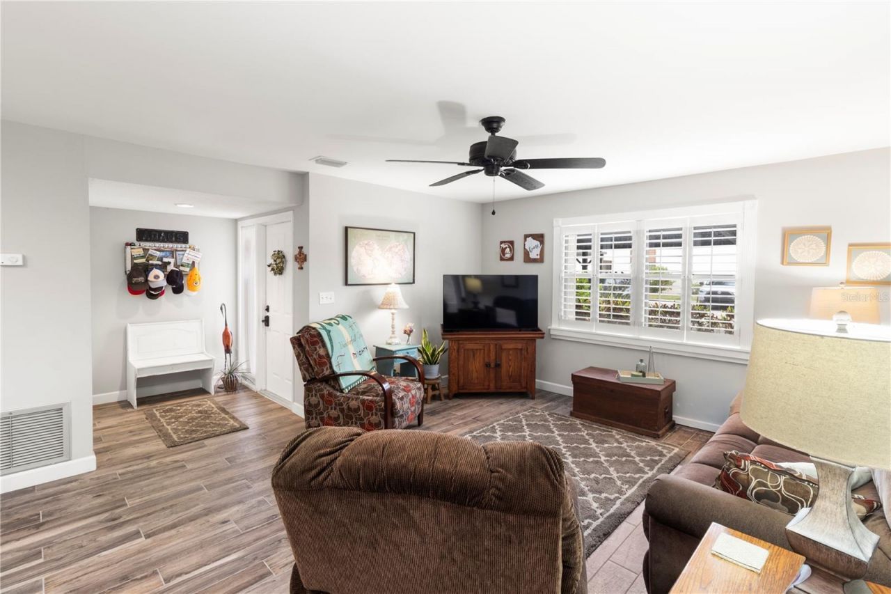 6064 Fairway Lane, Unit 1512, Bradenton, FL 34210 Photo