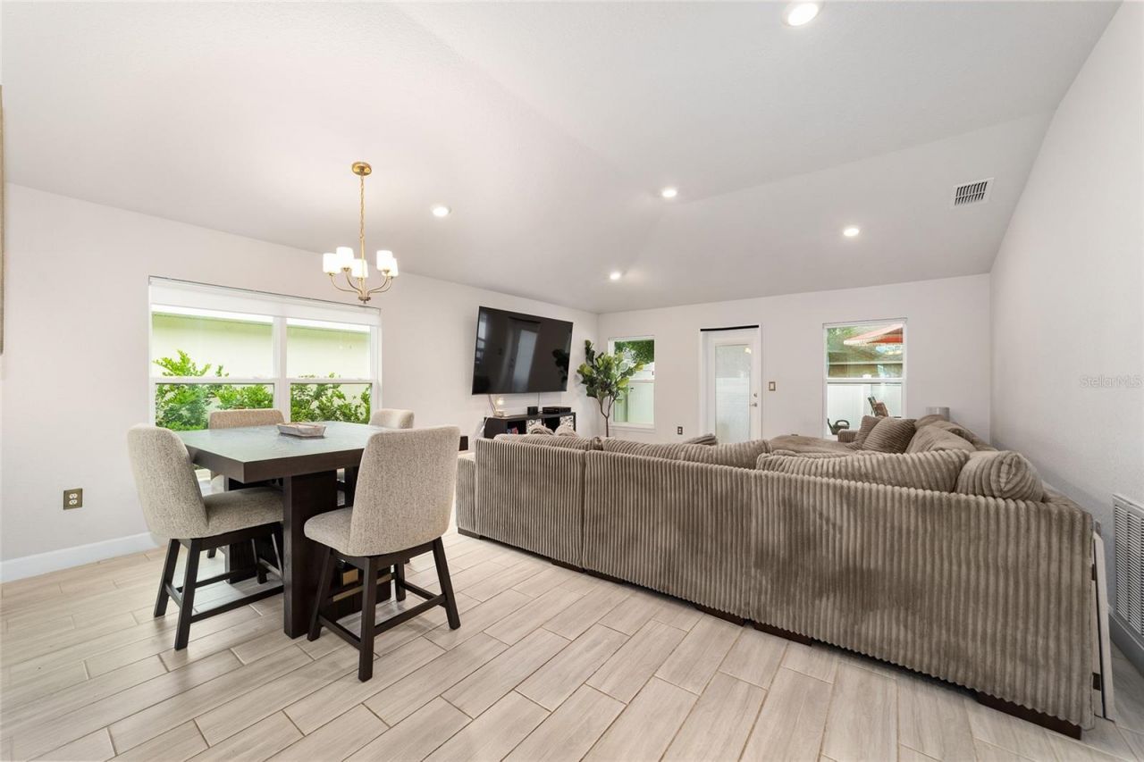 4585 SE 25th Loop , Ocala, FL 34480 Photo