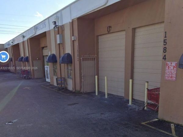 1582 W 39 pl , Unit 1582, Hialeah, FL 33012