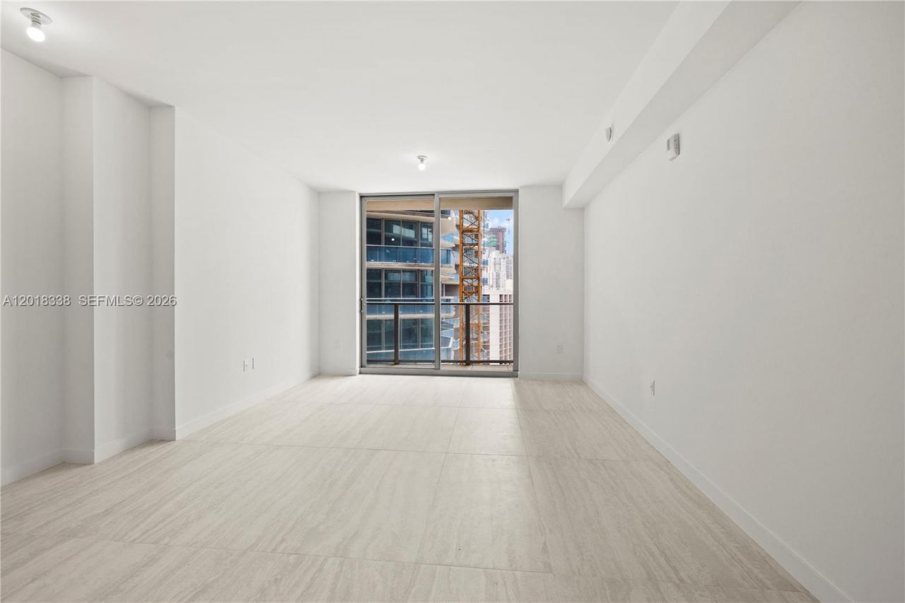 77 SE 5th , Unit 2404, Miami, FL 33131 Photo