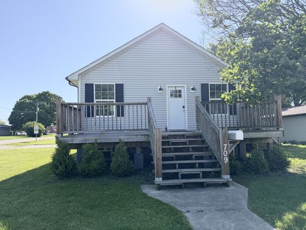 709 N Mill Street , Leroy, IL 61752