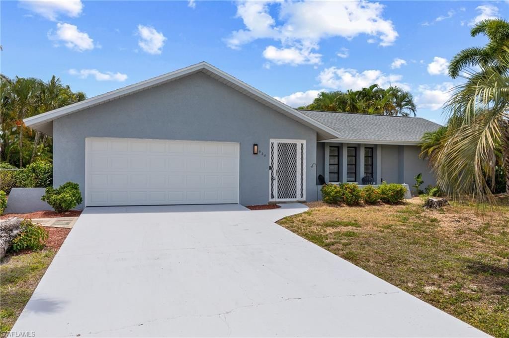 924 SE 21st Ln, Cape Coral, FL 33990 Photo