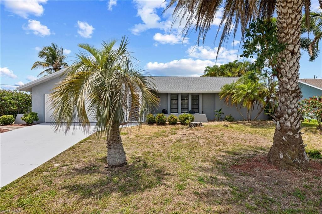 924 SE 21st Ln , Cape Coral, FL 33990 Photo