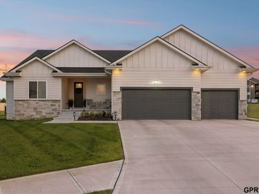 18515 Wirt Circle , Elkhorn, NE 68022