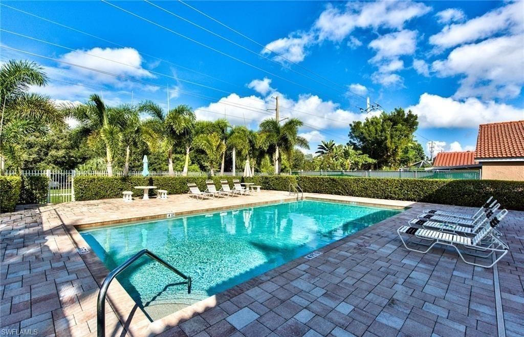 1040 Moon Lake Dr, Naples, FL 34104 Photo