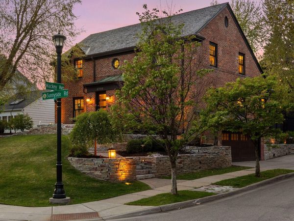 4900 Sunnyside Road, Edina, MN 55424