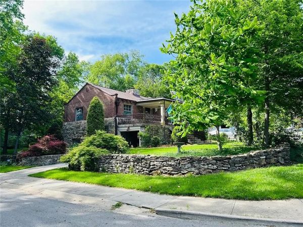 4708 Rockhill Road, Kansas City, MO 64110