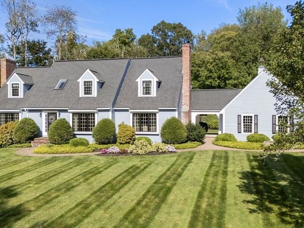 15 Knollcrest Dr, Andover, MA 01810