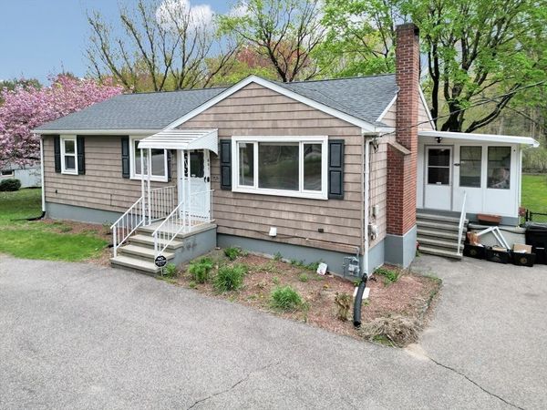 881 Pleasant St, Stoughton, MA 02072