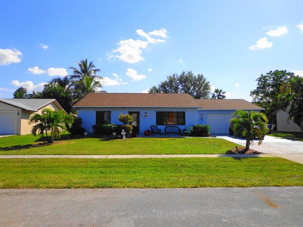151 Cordoba Circle, Royal Palm Beach, FL 33411
