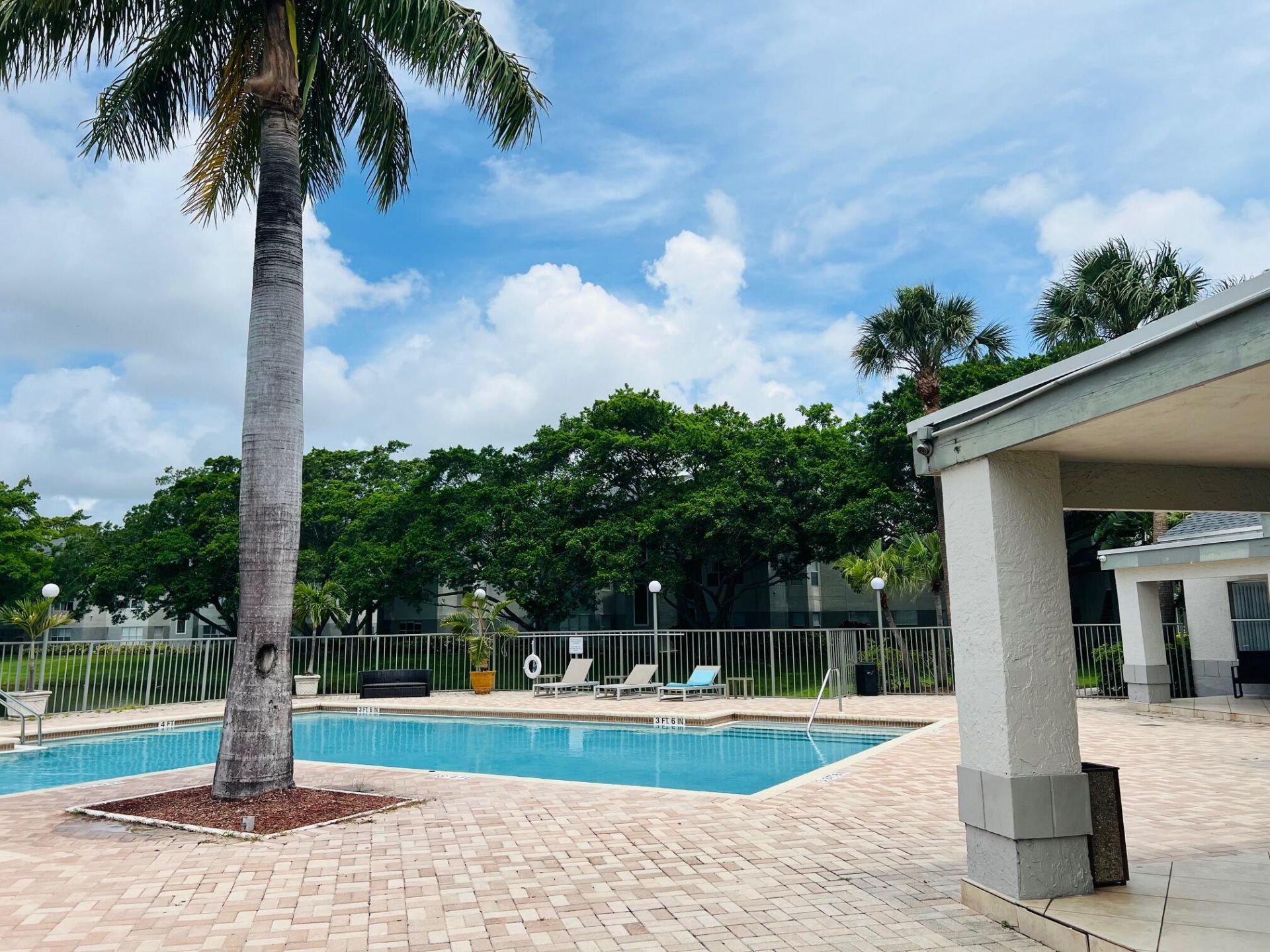 1401 Village Boulevard, Unit 916, West Palm Beach, FL 33409 Photo