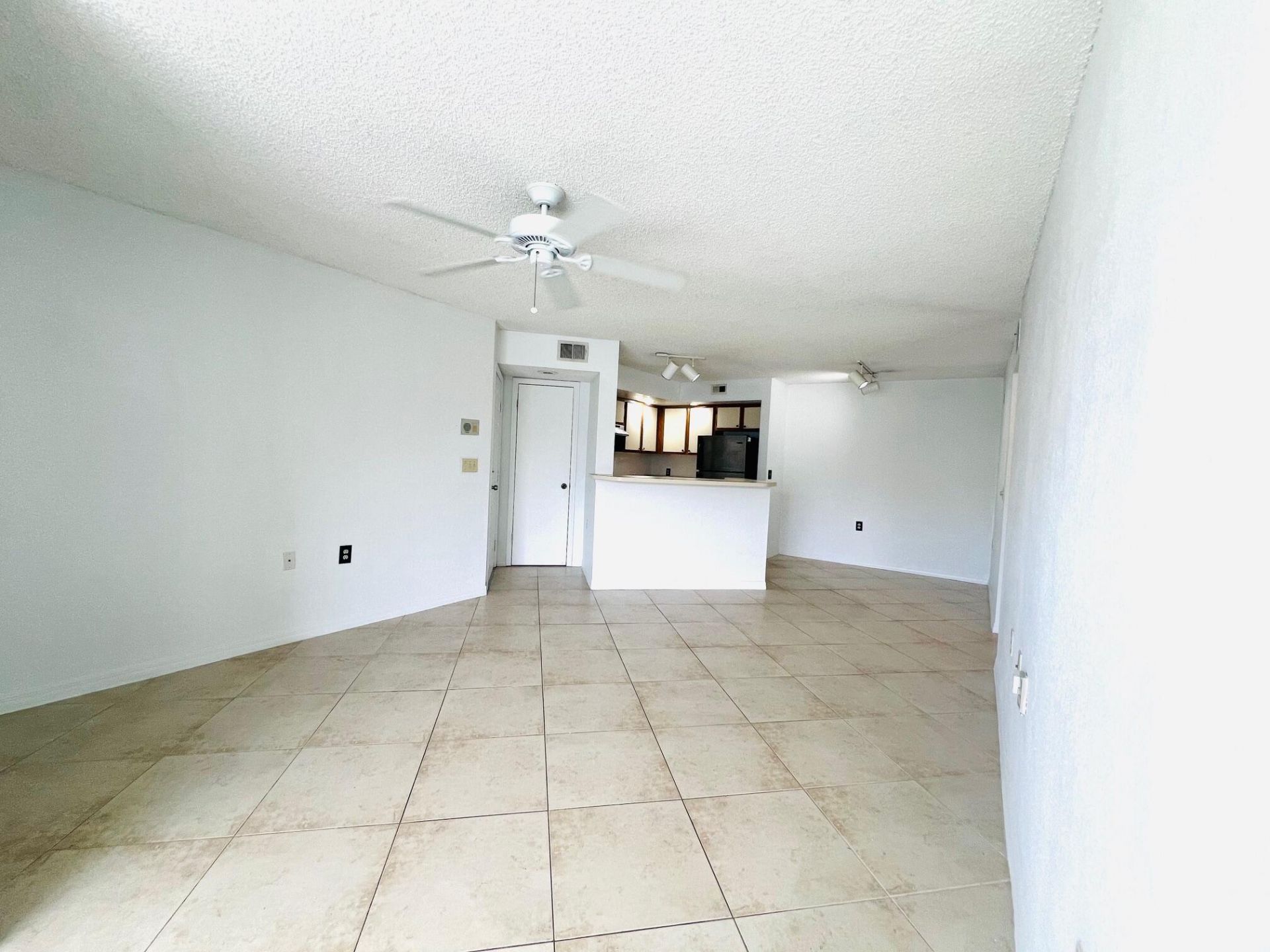 1401 Village Boulevard, Unit 916, West Palm Beach, FL 33409 Photo