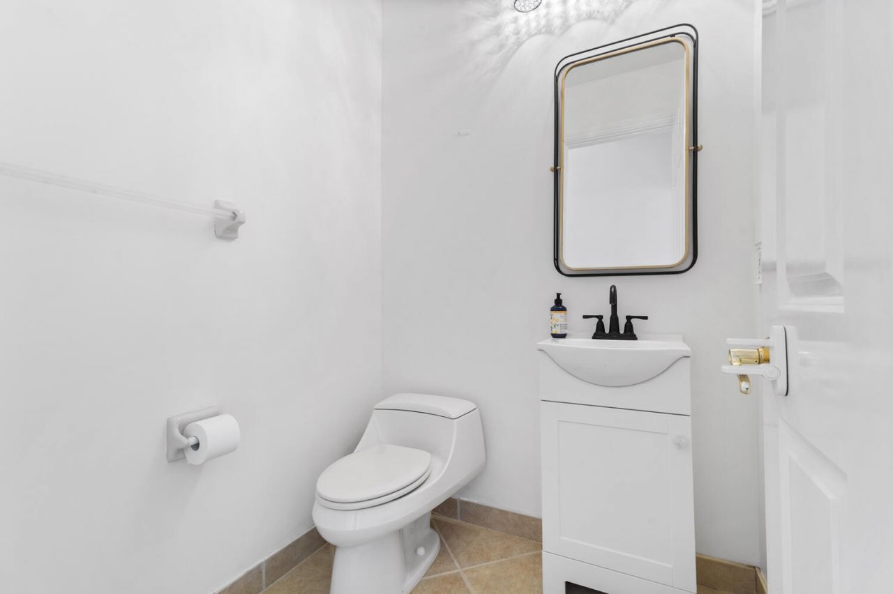 544 Edgebrook Lane, West Palm Beach, FL 33411 Photo