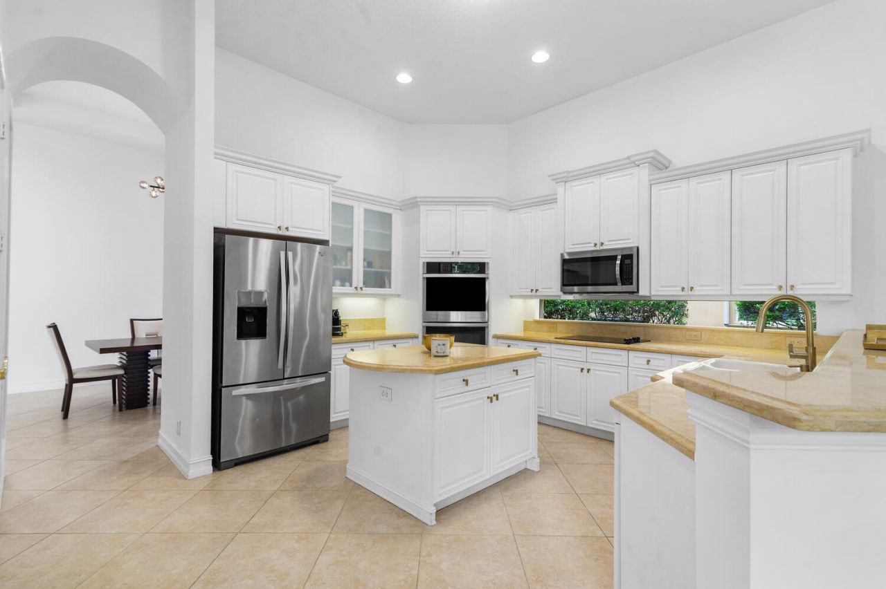 544 Edgebrook Lane, West Palm Beach, FL 33411 Photo