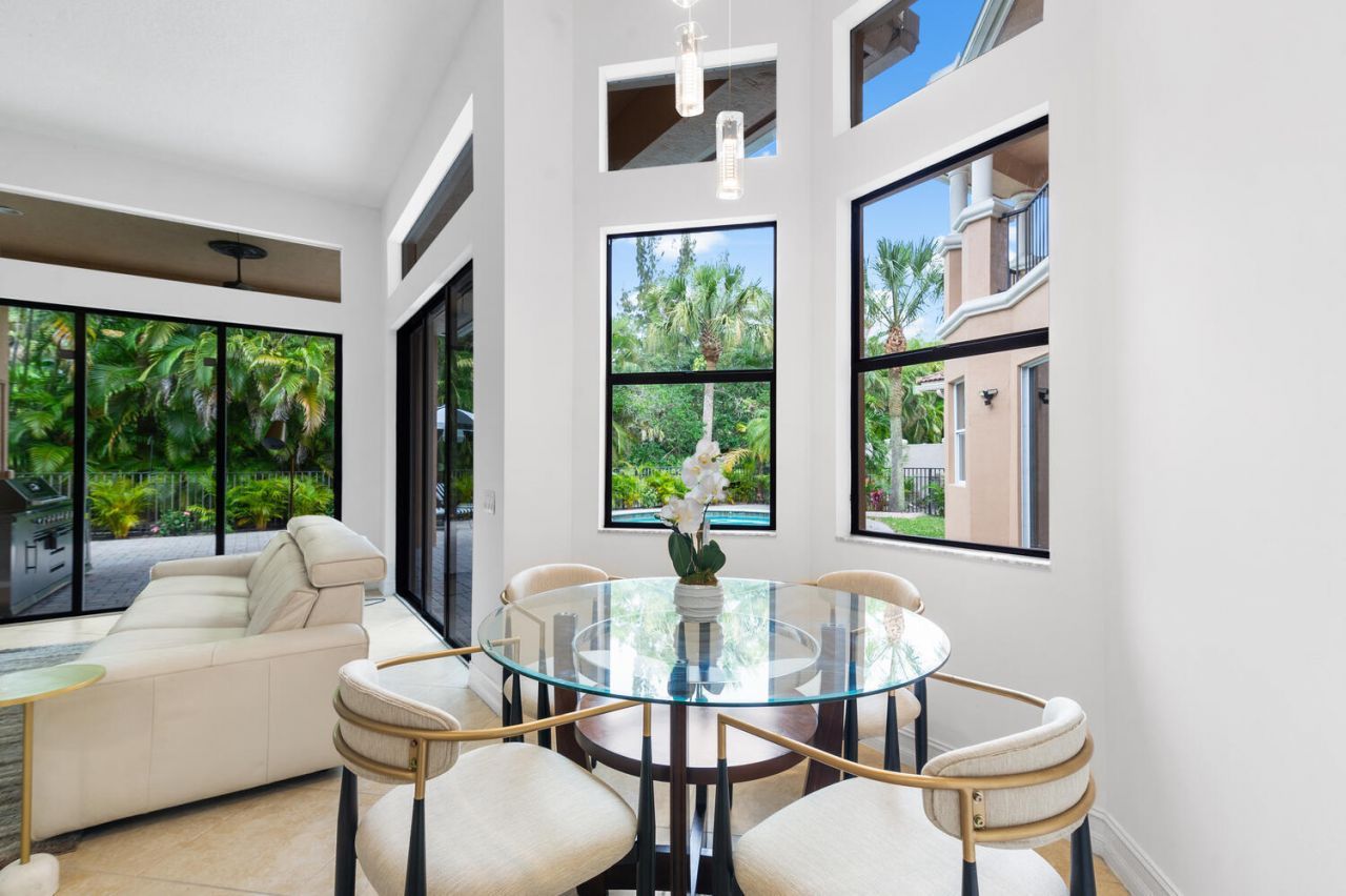 544 Edgebrook Lane, West Palm Beach, FL 33411 Photo