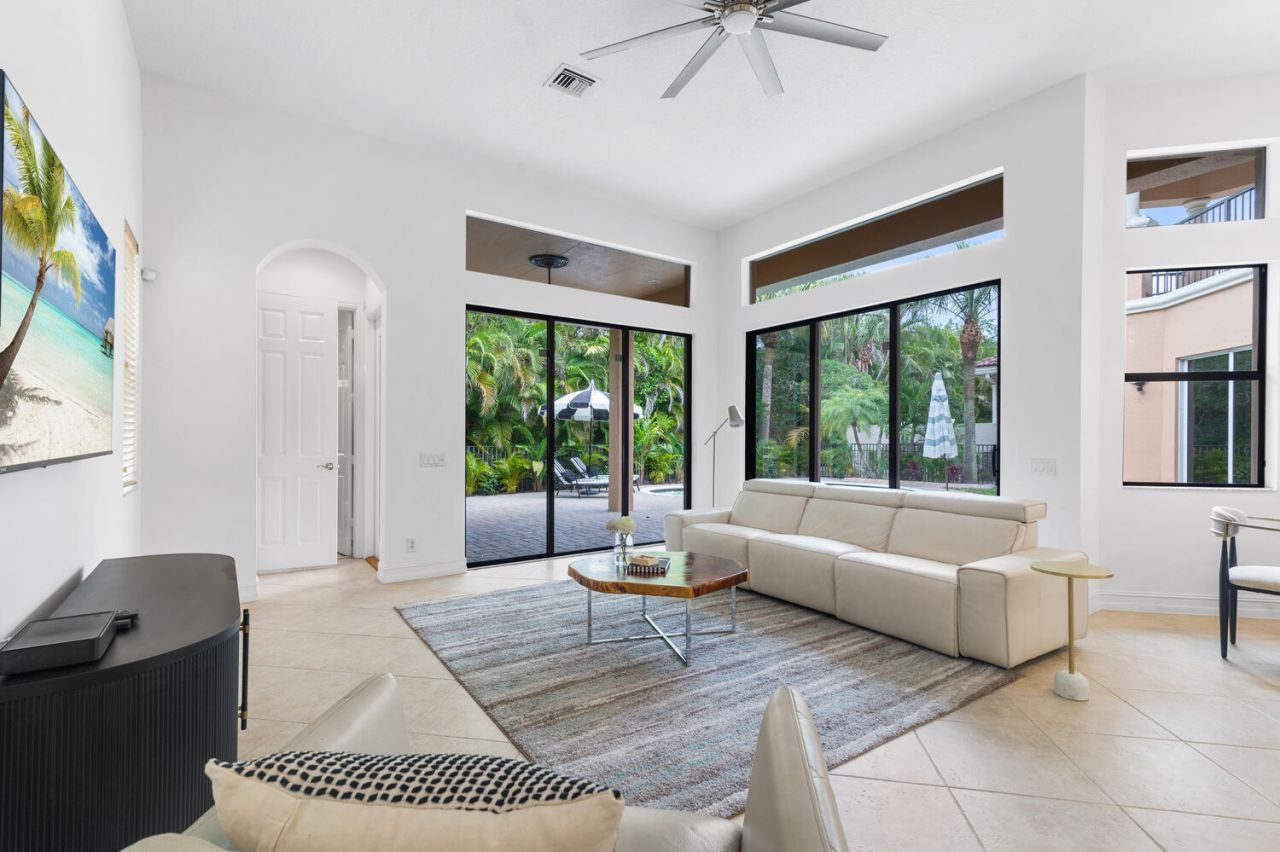 544 Edgebrook Lane, West Palm Beach, FL 33411 Photo