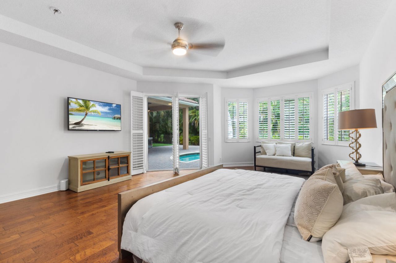 544 Edgebrook Lane, West Palm Beach, FL 33411 Photo
