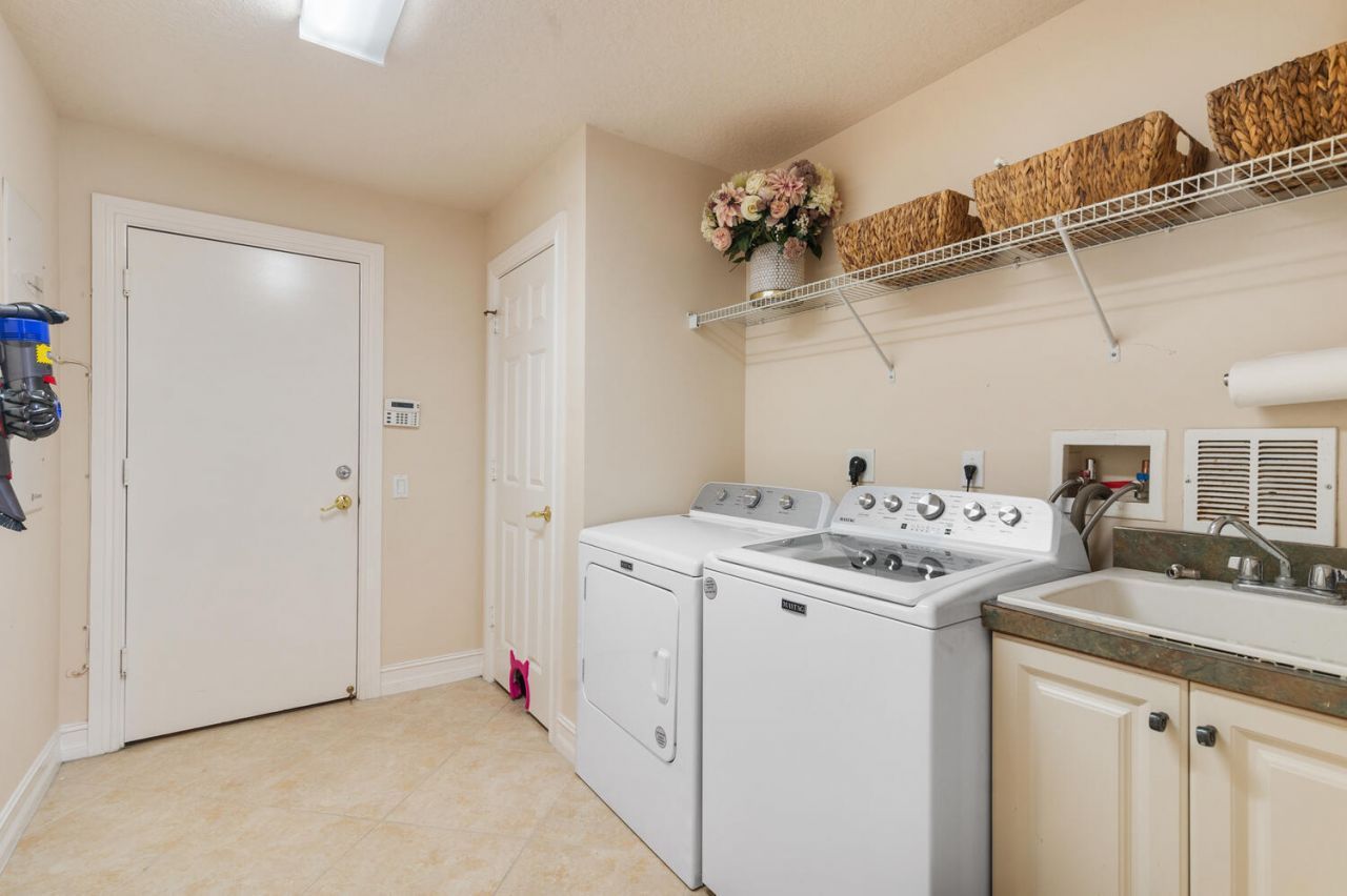 544 Edgebrook Lane, West Palm Beach, FL 33411 Photo