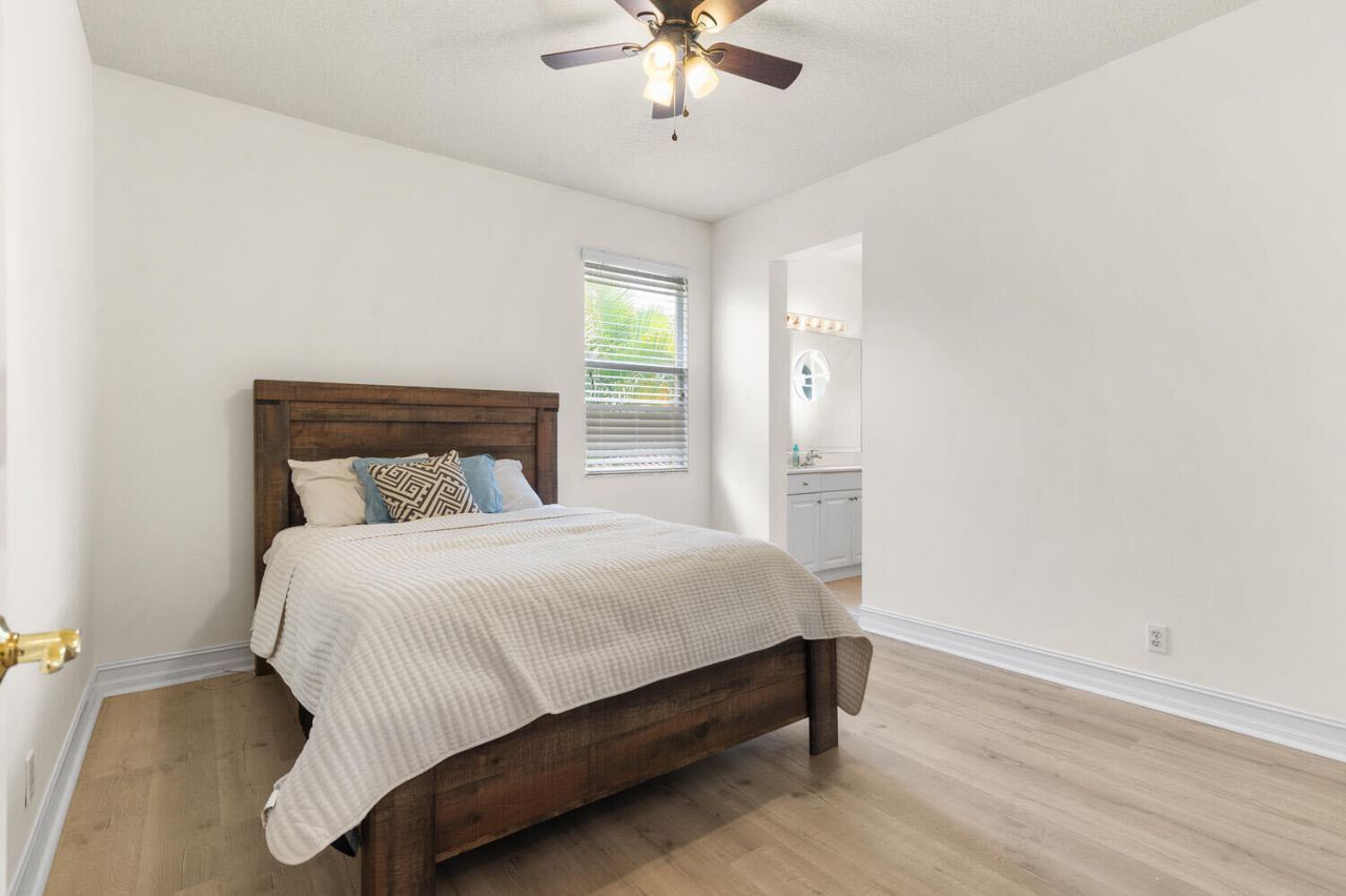 544 Edgebrook Lane, West Palm Beach, FL 33411 Photo