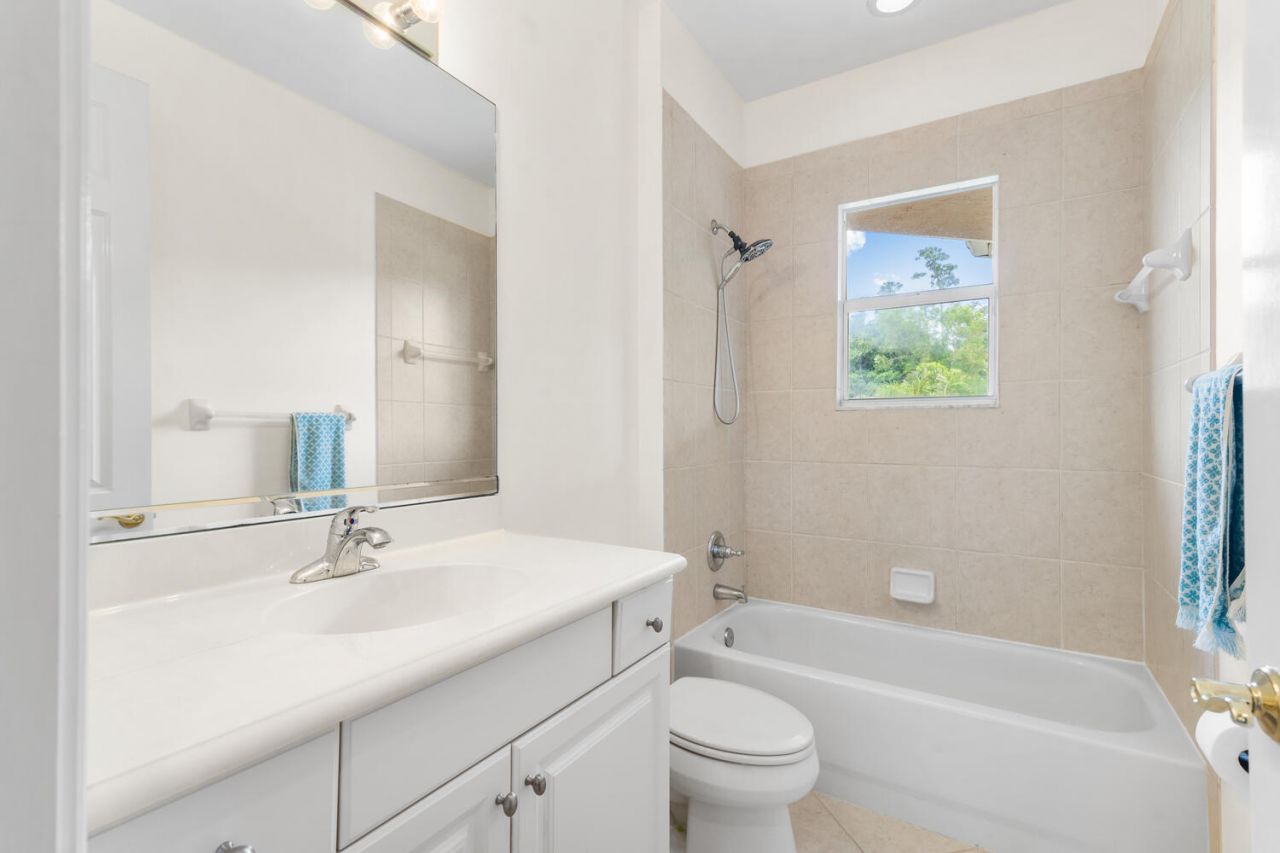 544 Edgebrook Lane, West Palm Beach, FL 33411 Photo