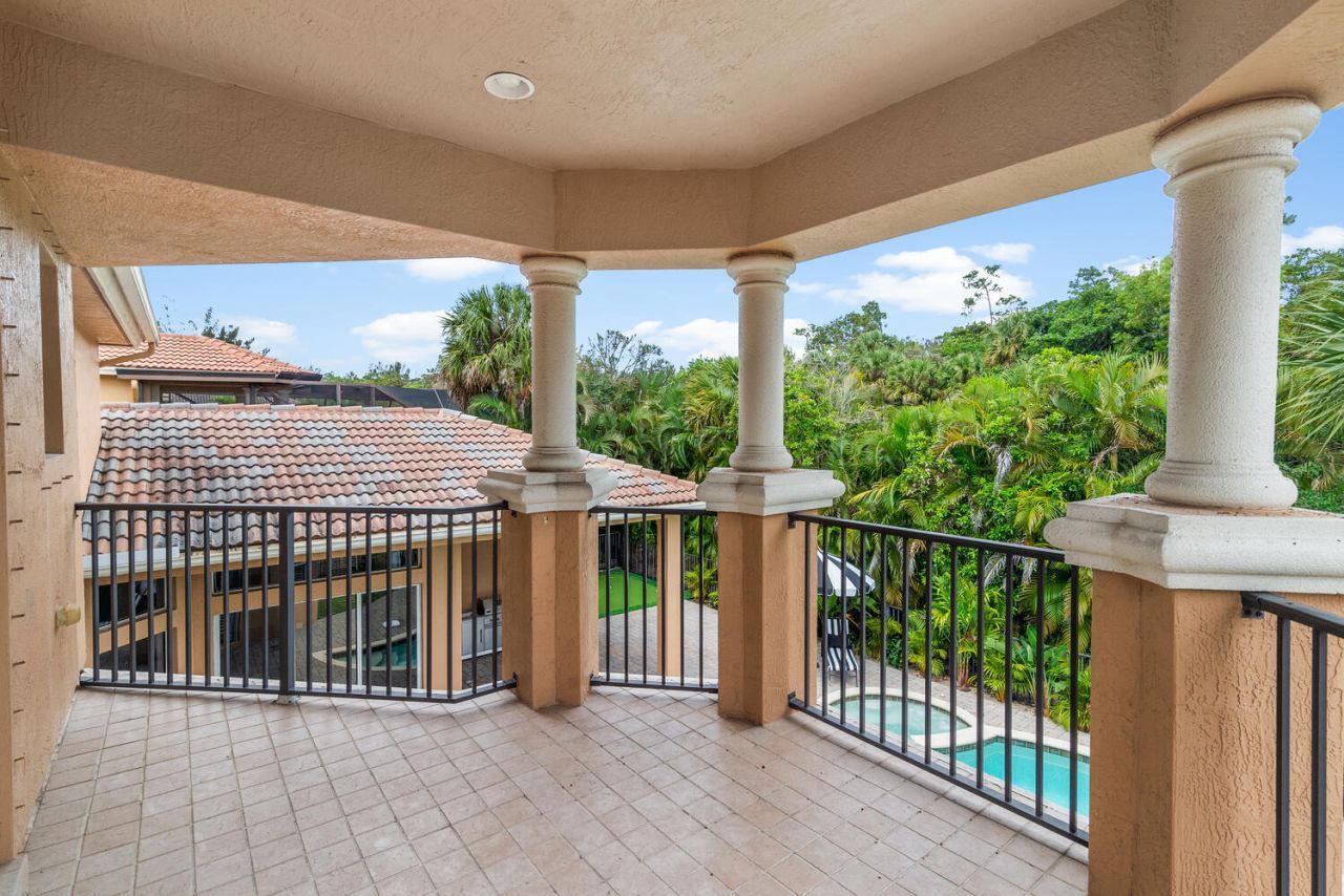 544 Edgebrook Lane, West Palm Beach, FL 33411 Photo