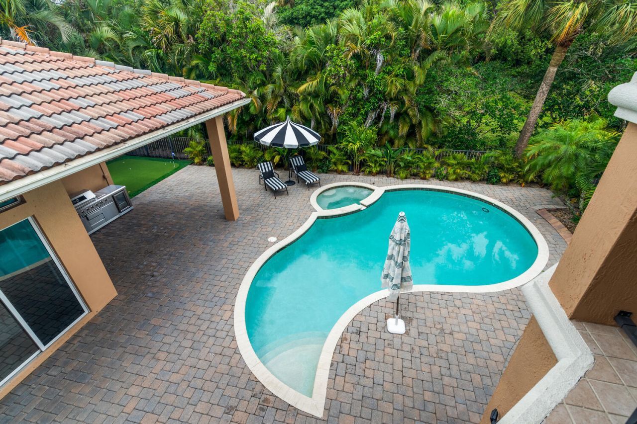 544 Edgebrook Lane, West Palm Beach, FL 33411 Photo