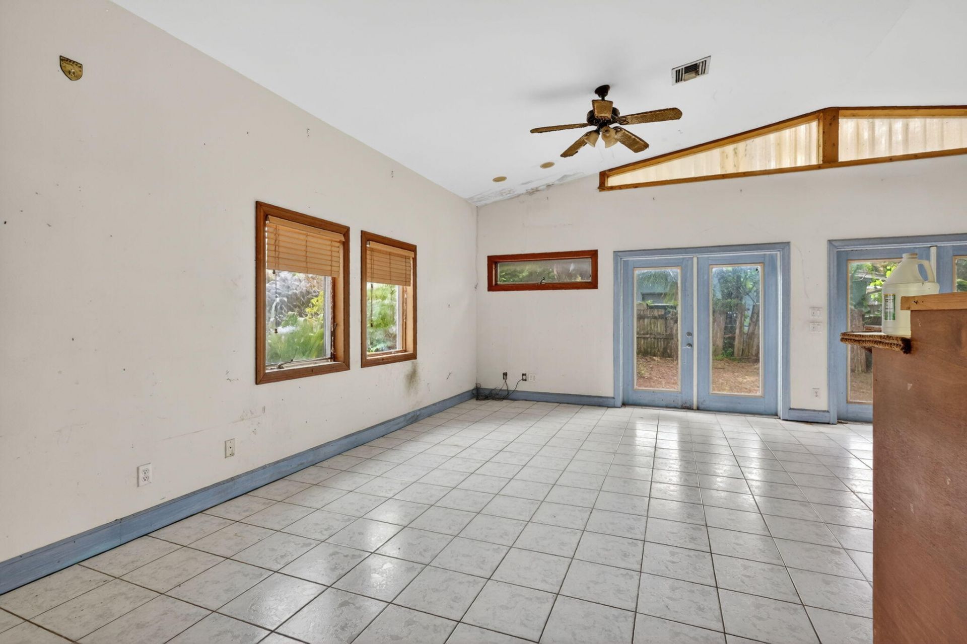 968 NE Kubin Avenue, Jensen Beach, FL 34957 Photo